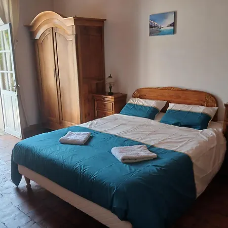 De La Glycine Ferienhaus *